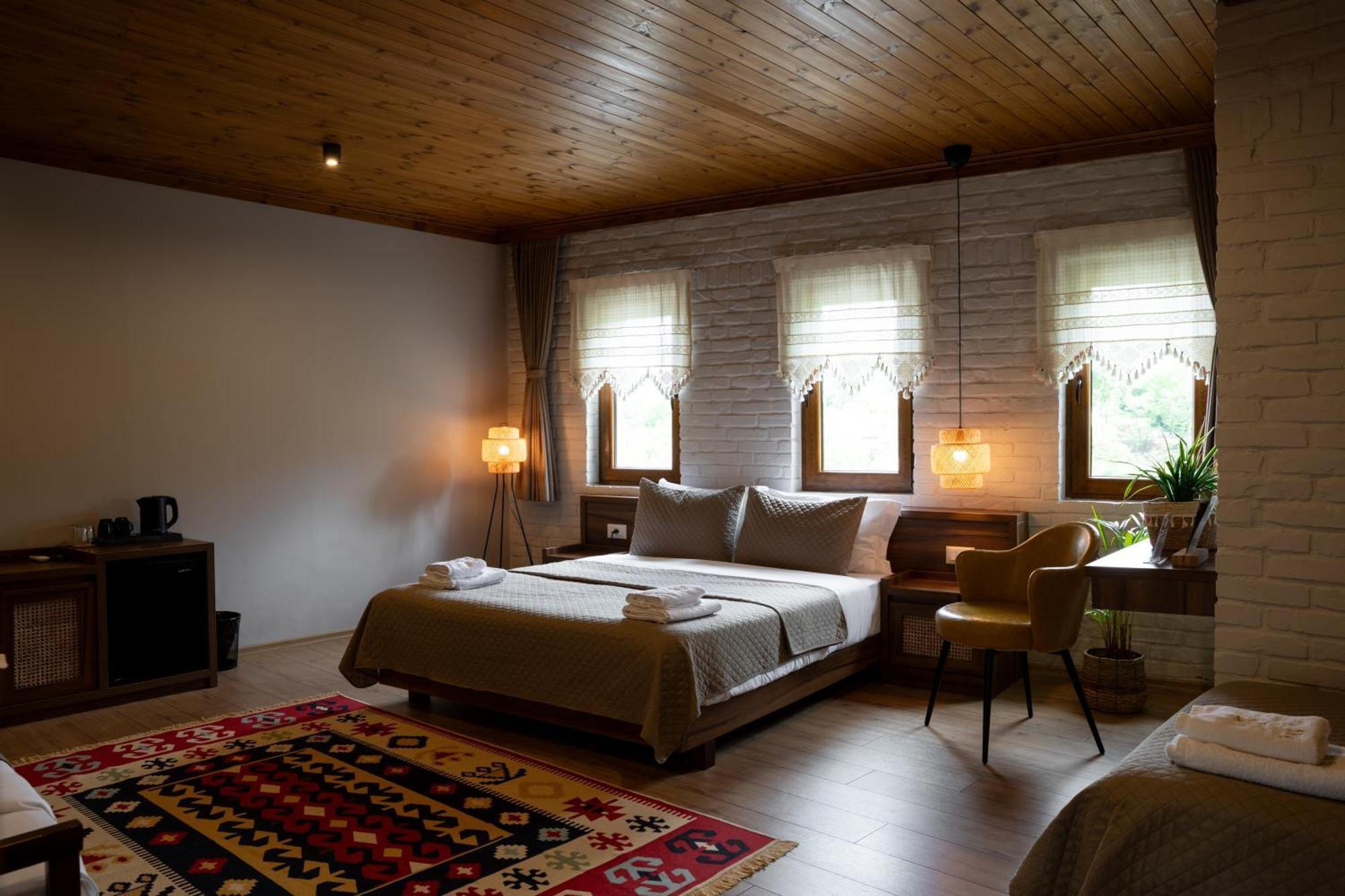 The Stone Sky Hotel Gjirokastër Extérieur photo