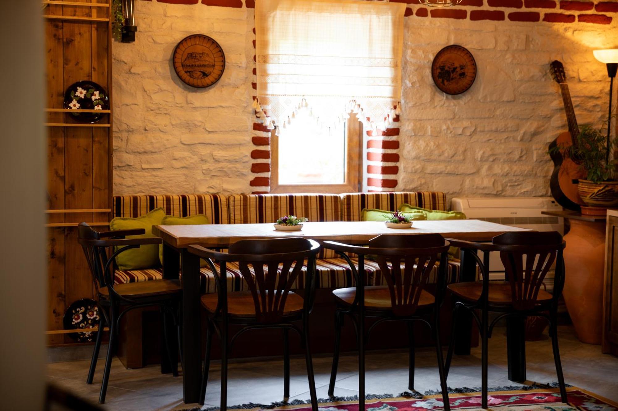 The Stone Sky Hotel Gjirokastër Extérieur photo