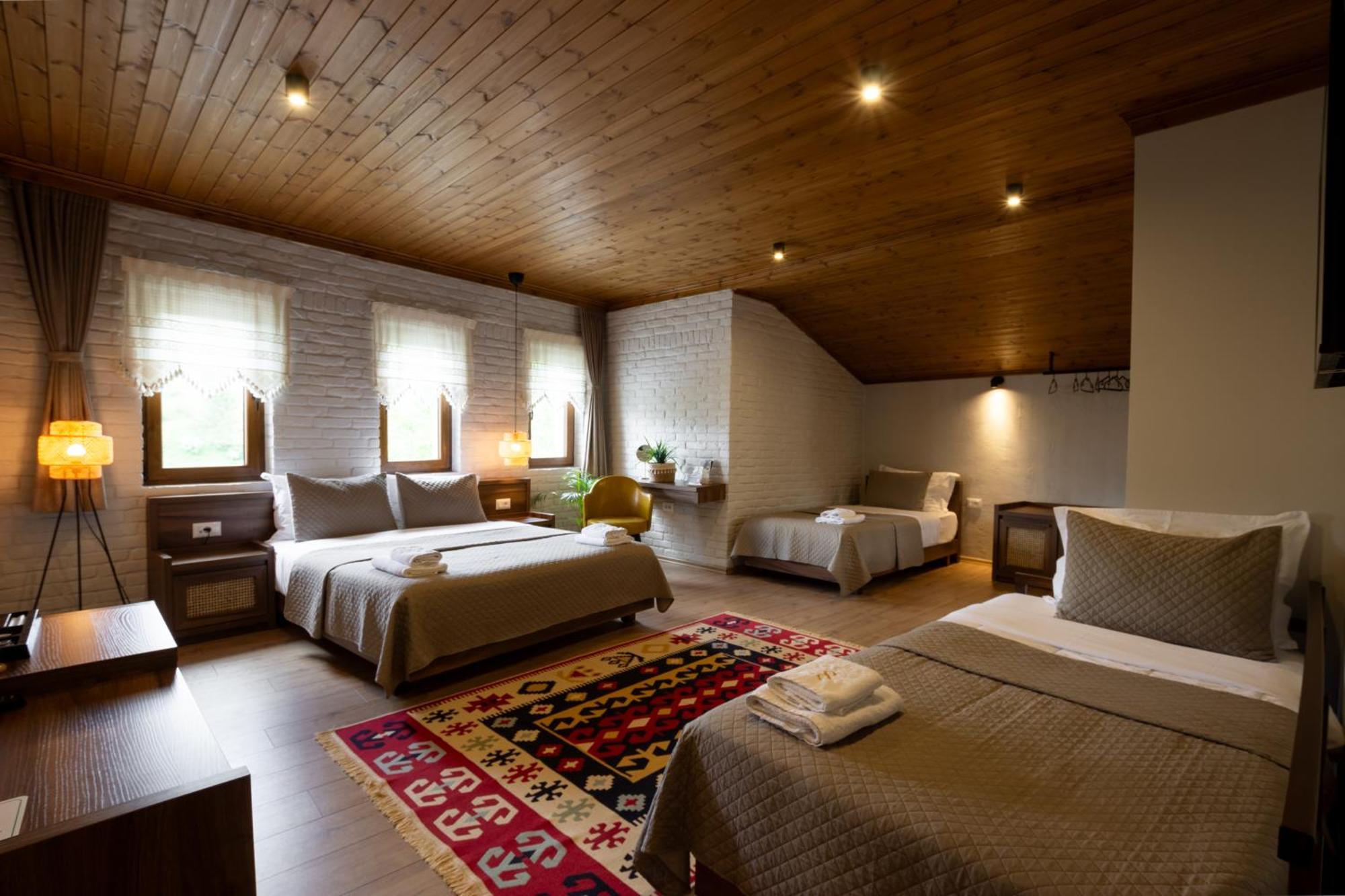 The Stone Sky Hotel Gjirokastër Extérieur photo