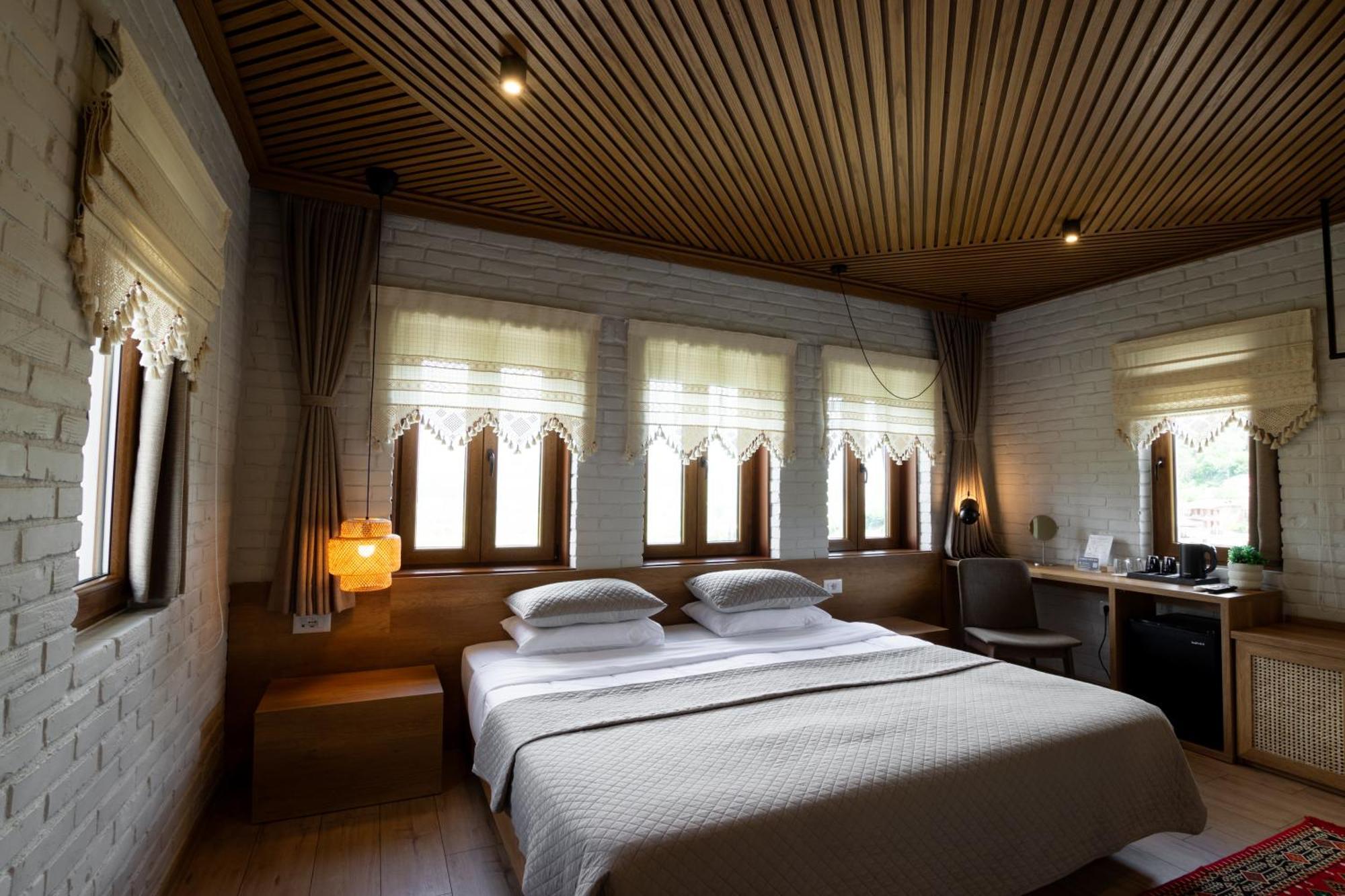 The Stone Sky Hotel Gjirokastër Extérieur photo