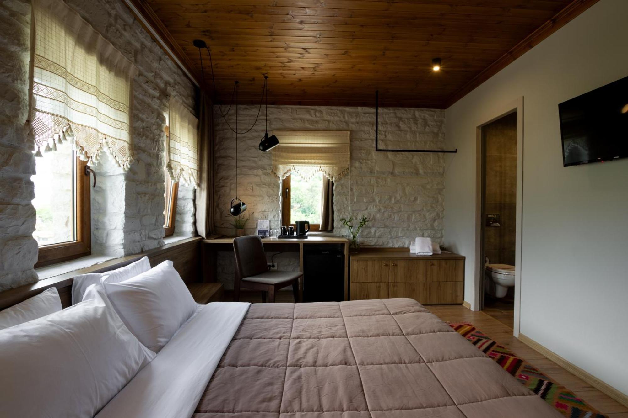 The Stone Sky Hotel Gjirokastër Extérieur photo