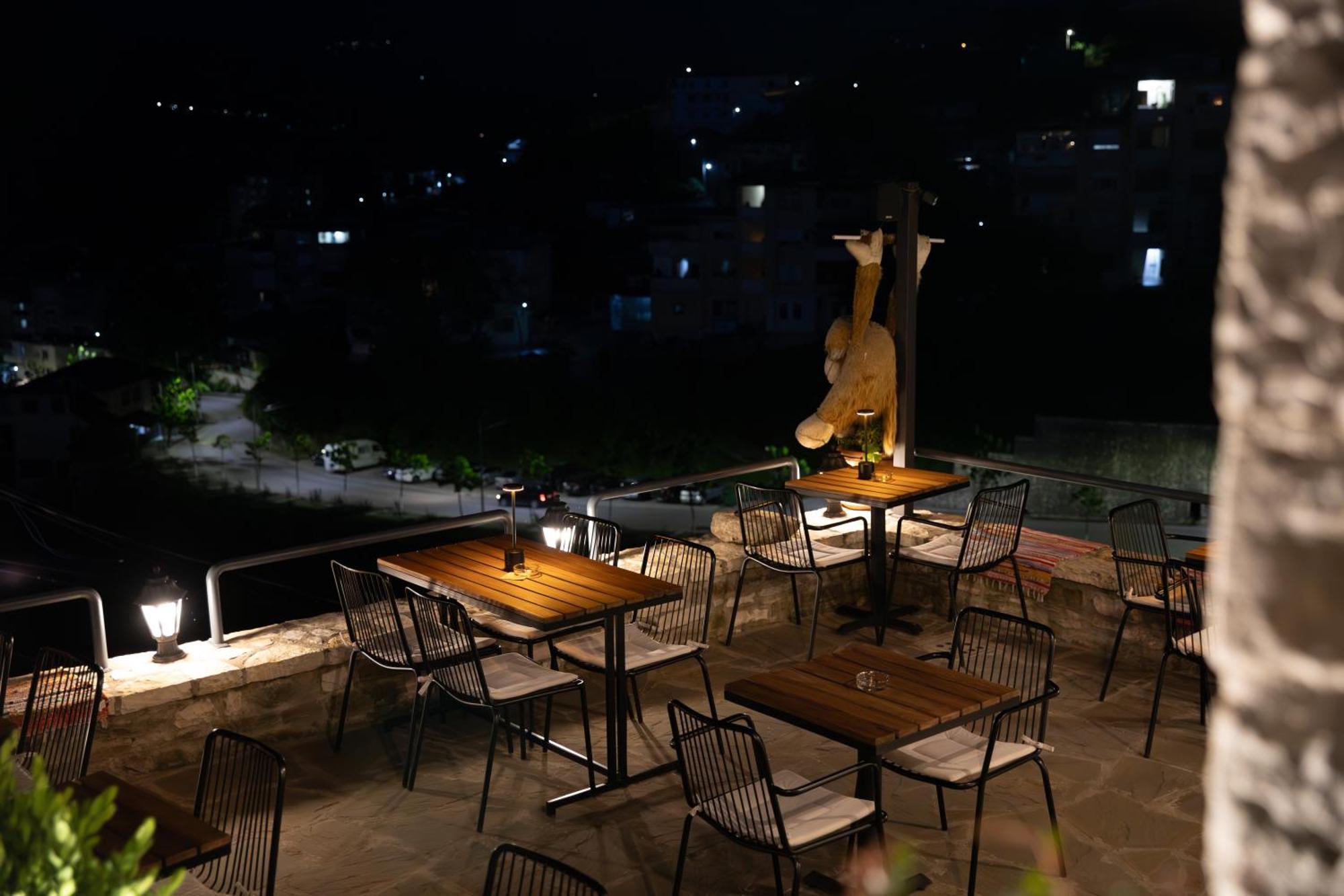 The Stone Sky Hotel Gjirokastër Extérieur photo